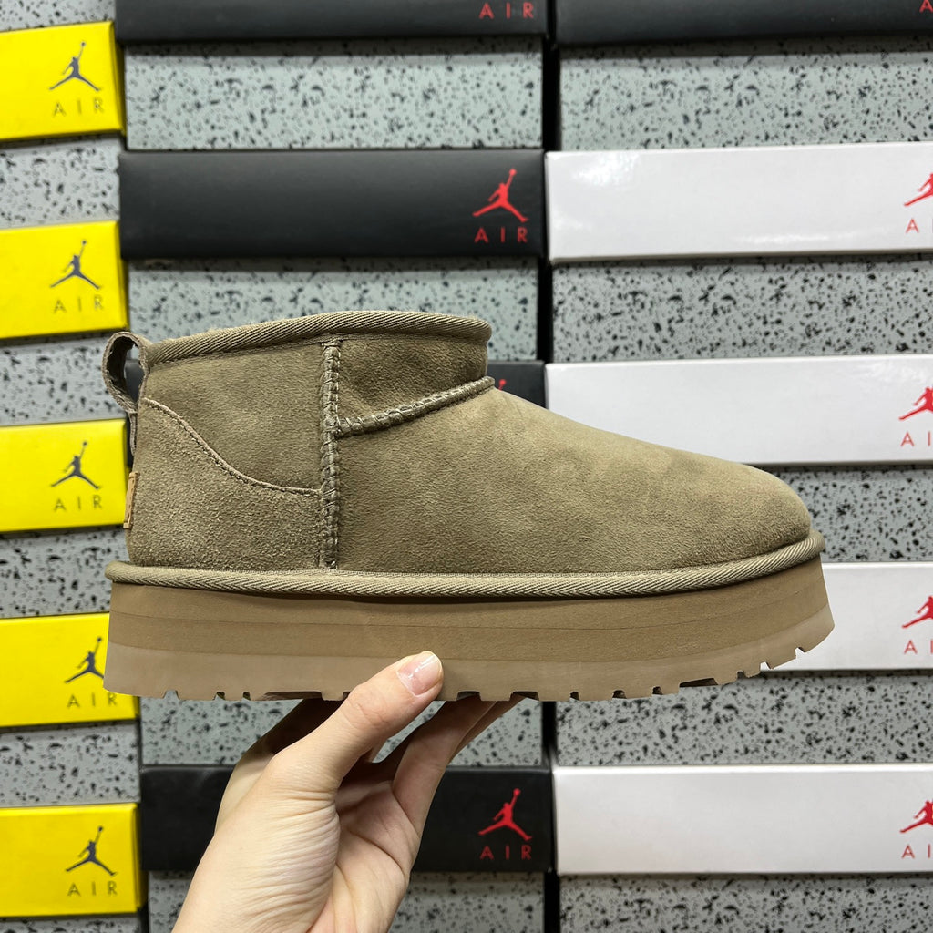 UGG Classic Ultra Mini Platform Boot – Antilope (Sizes 35–40)