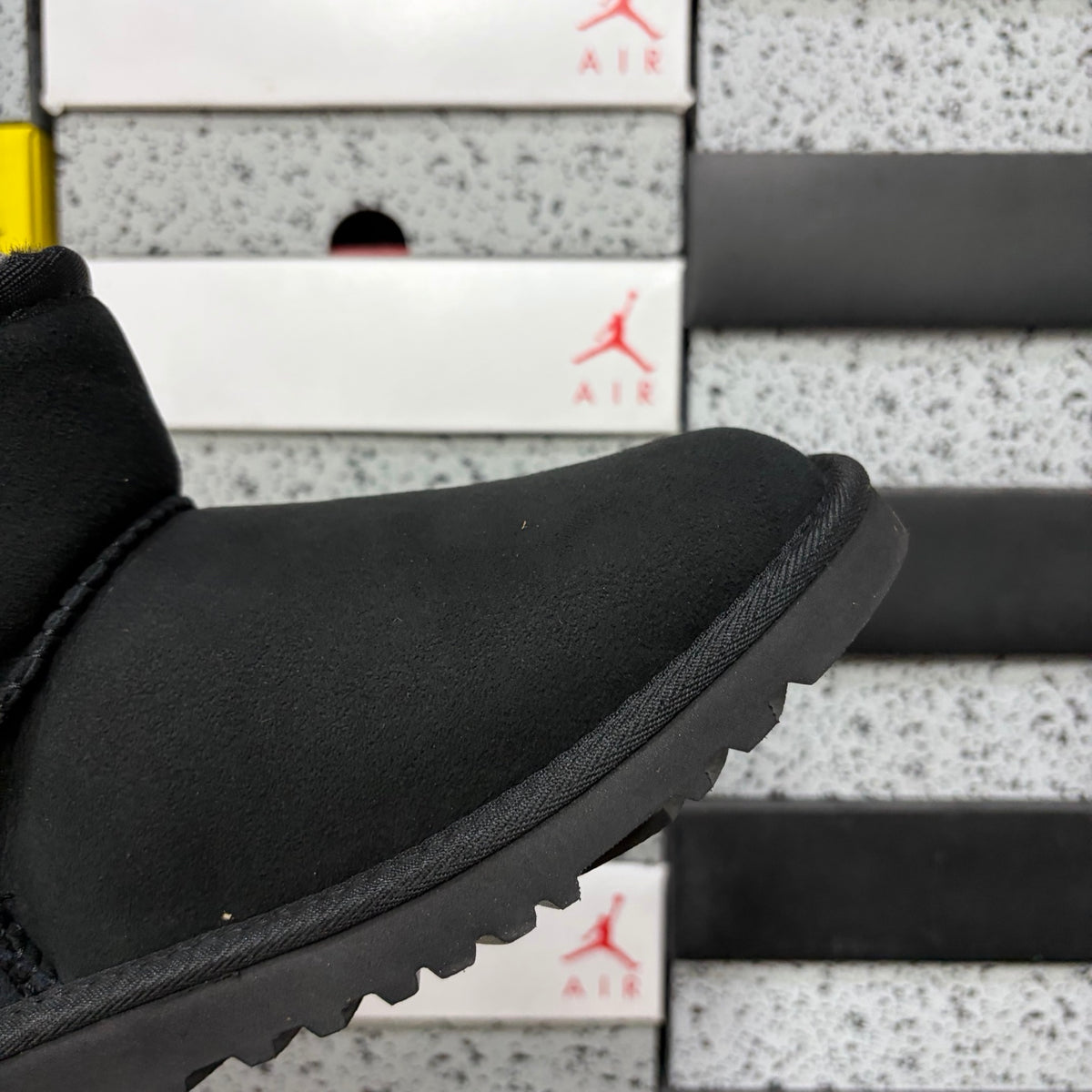UGG Classic Short Boot – Black
