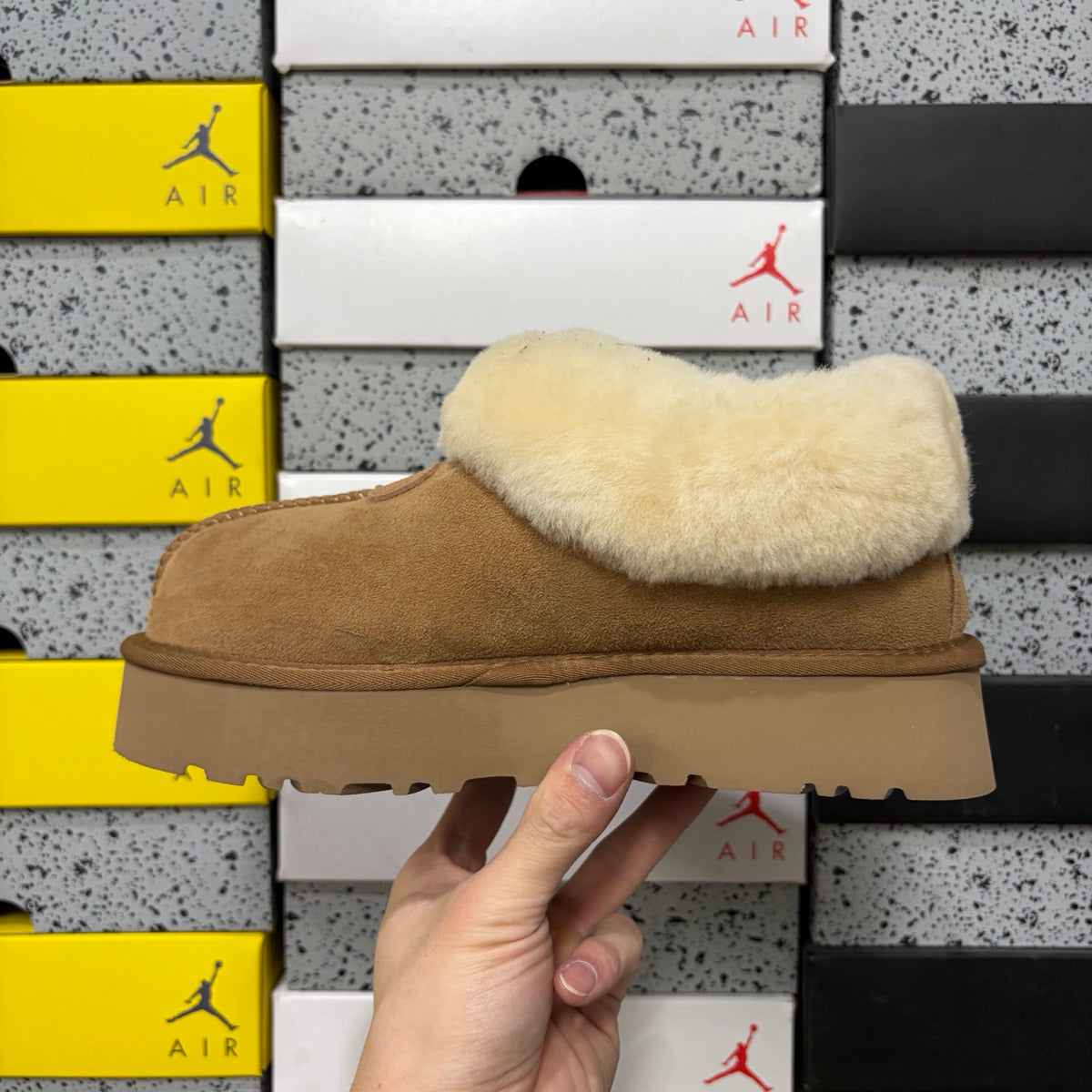 UGG Classic Mini Boot – Chestnut (Sizes 35–40)