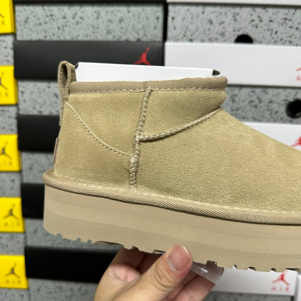 UGG Ultra Mini Platform Boot – Sage Green