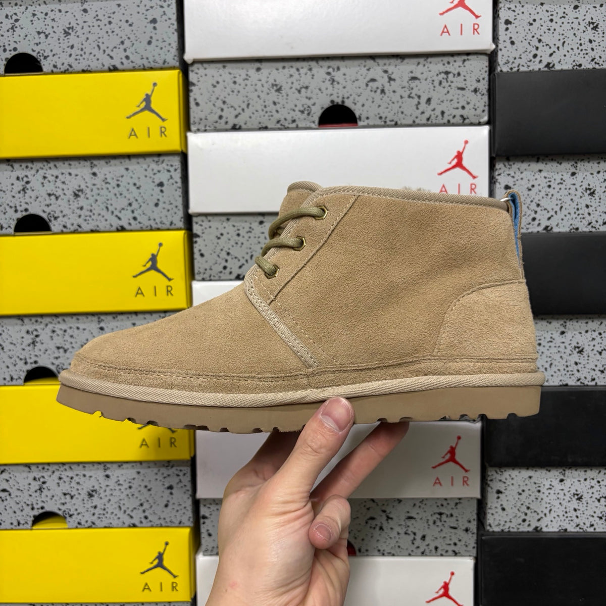 UGG Neumel Boot – Sand (Sizes 35–44)