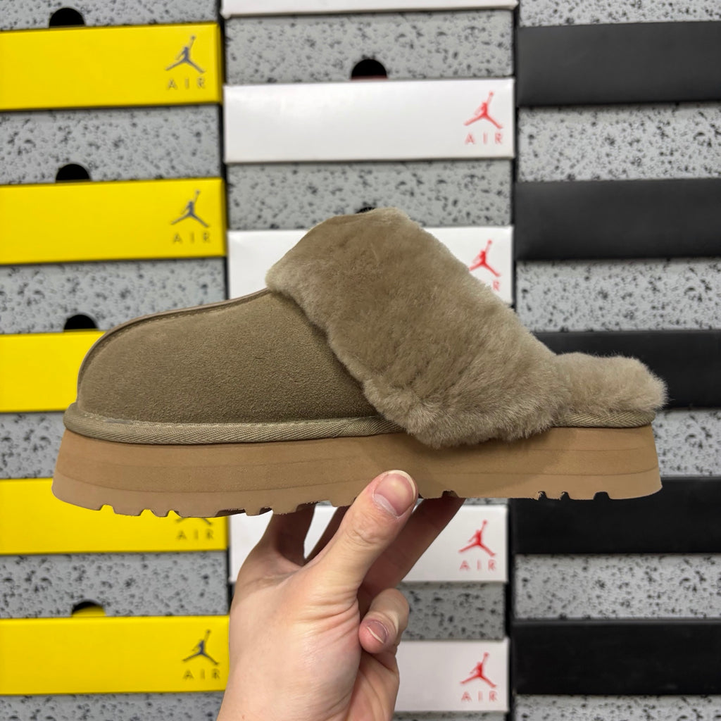 UGG Fluffy Fur Slide – Tan