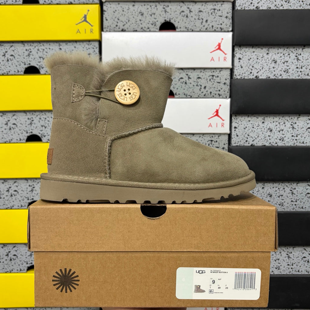 UGG Bailey Button Mini Boot – Antelope Brown