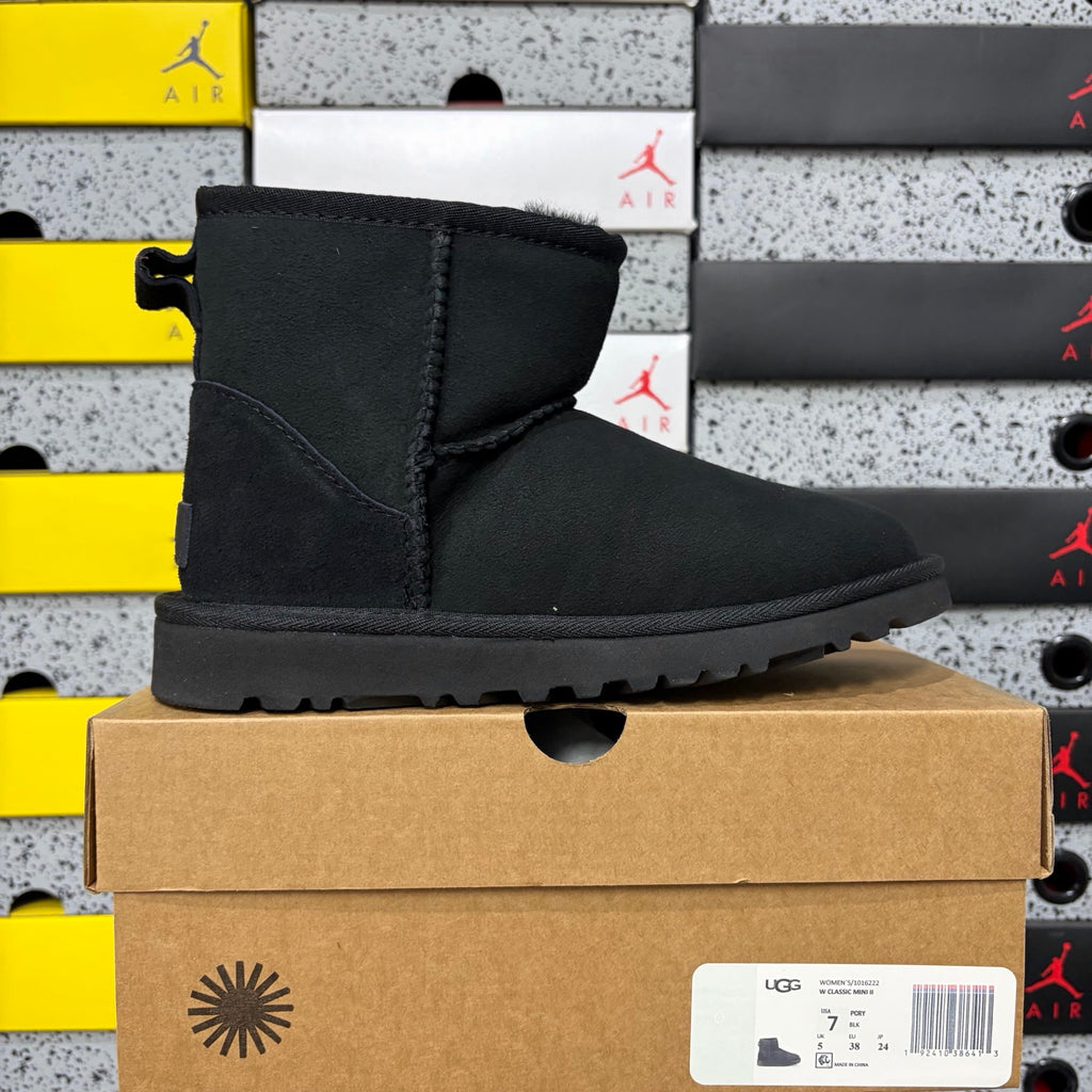 UGG Classic Short Boot – Black