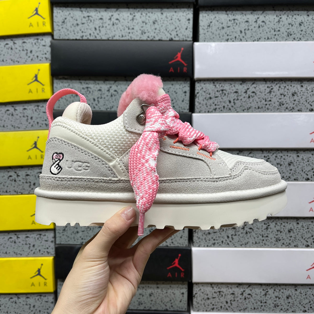 UGG Lowmel Sneaker – White Pink (Sizes 35–40)