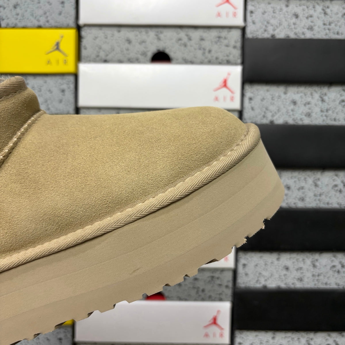 UGG Ultra Mini Platform Boot – Olive | 5cm Platform