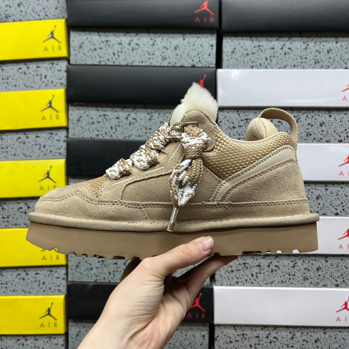 UGG Lowmel Sneaker – Sand (Sizes 35–44)