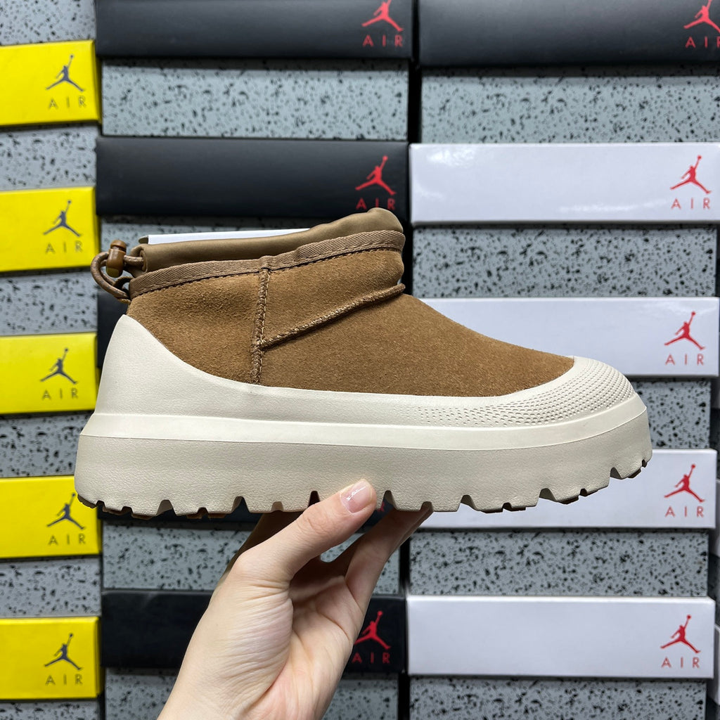 UGG Ultra Mini Platform Boot – Chestnut (Sizes 35–45)