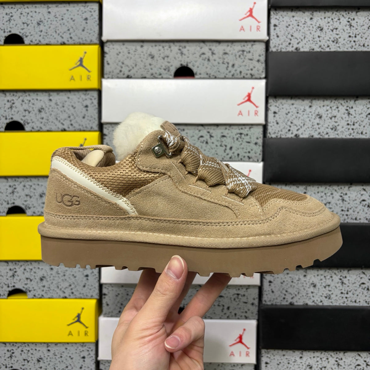 UGG Lowmel Sneaker – Sand (Sizes 35–44)