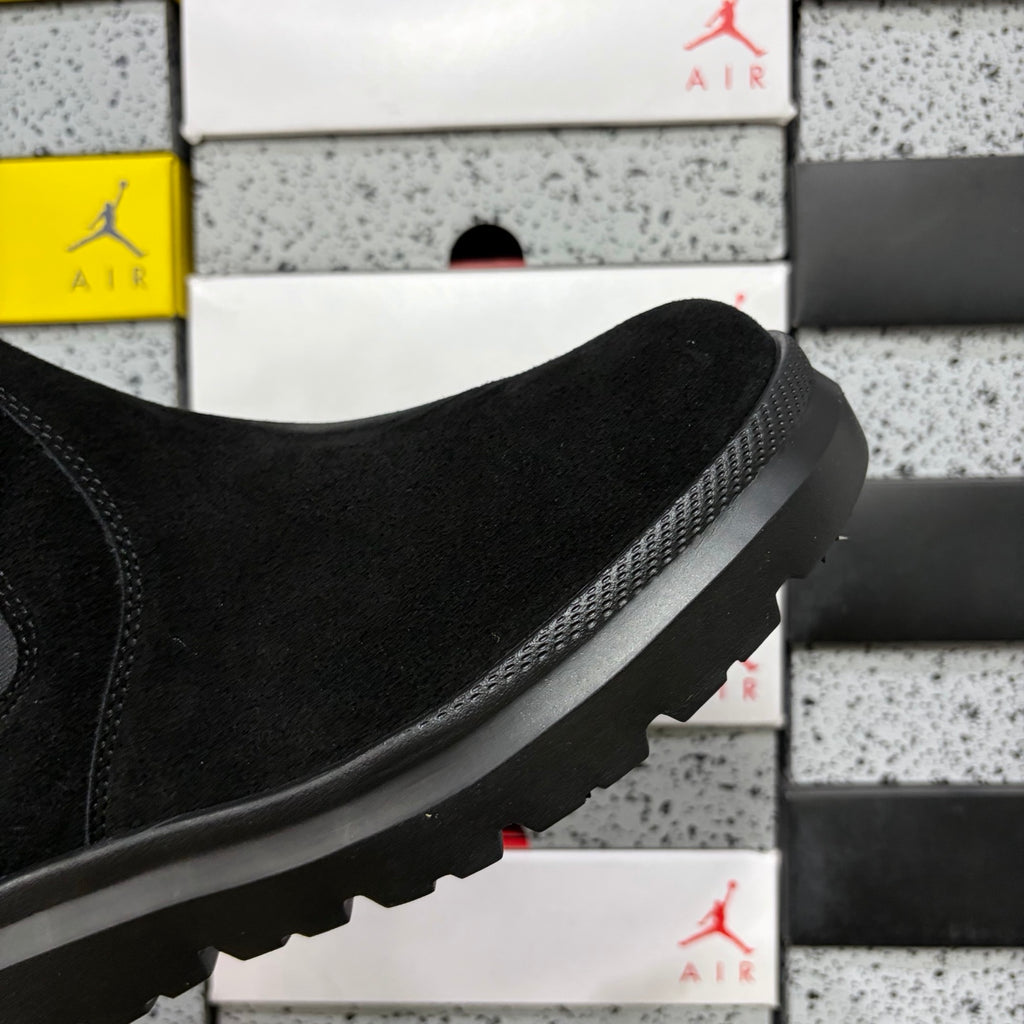 UGG Burleigh Chelsea Boot – Black (Sizes 39–44)