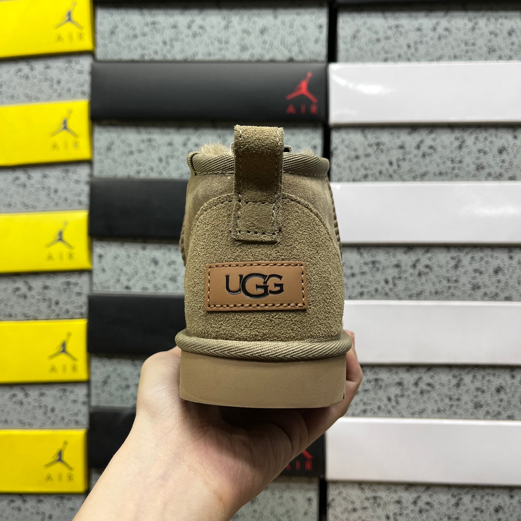 UGG Classic Mini Boot – Sand (Sizes 35–40)