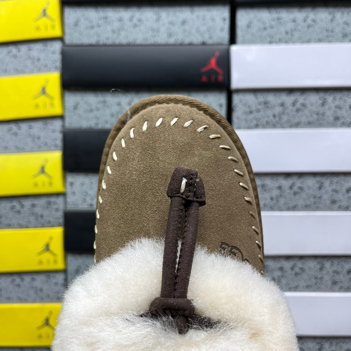 UGG Shearling Platform Mule – Tan (Sizes 35–40)