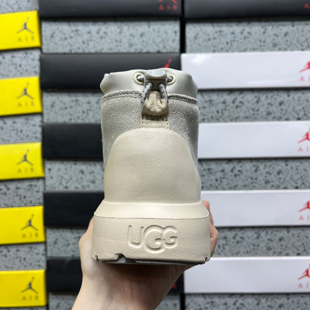 UGG Neumel Boot – Gray