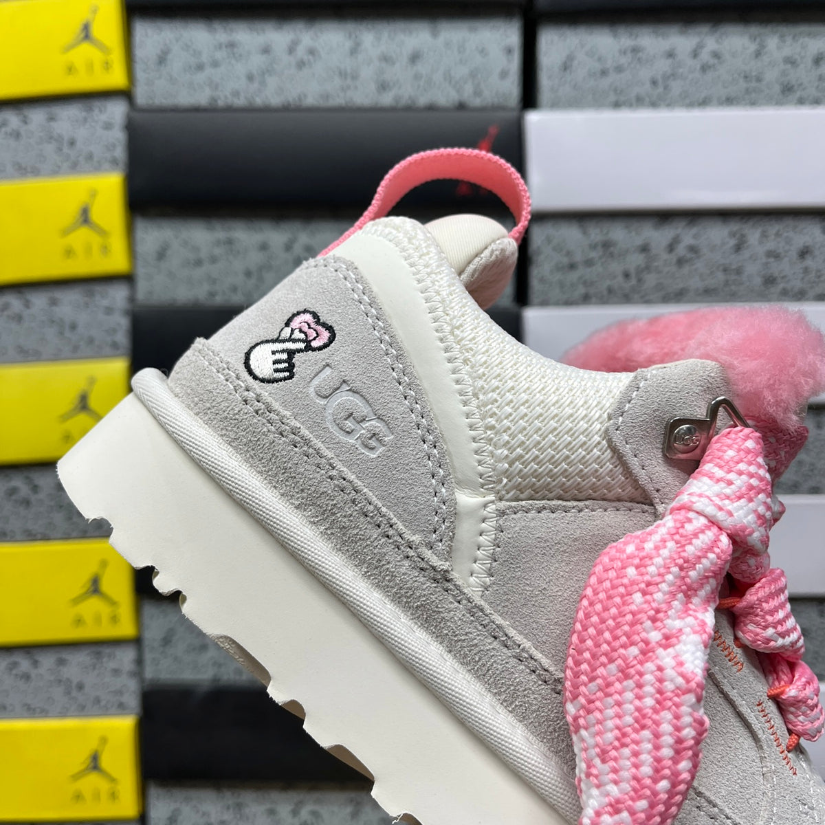 UGG Lowmel Sneaker – White Pink (Sizes 35–40)
