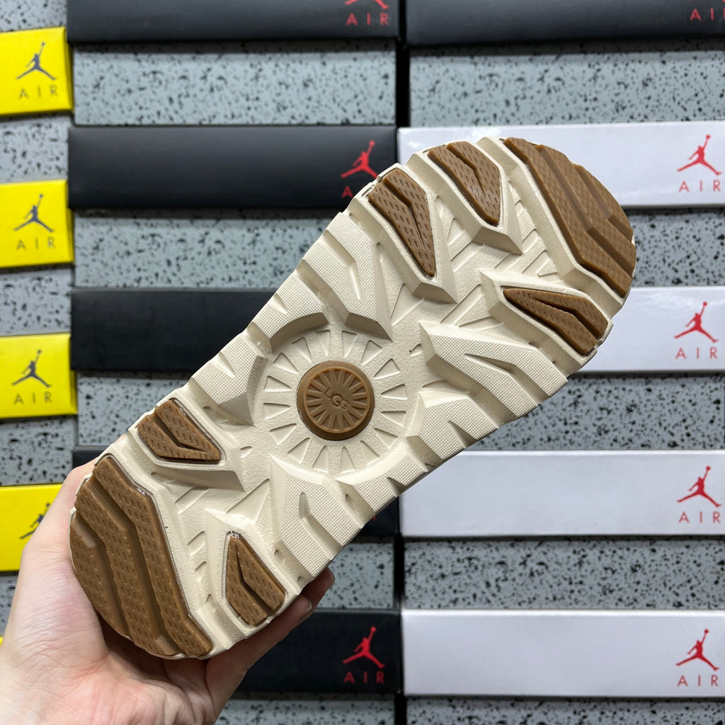 UGG Platform Sneaker – Walnut & Cream (Sizes 35–45)