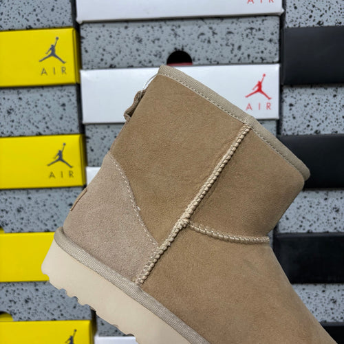 UGG Classic Mini Dipper – Chestnut Platform Boot (EU 35–44)