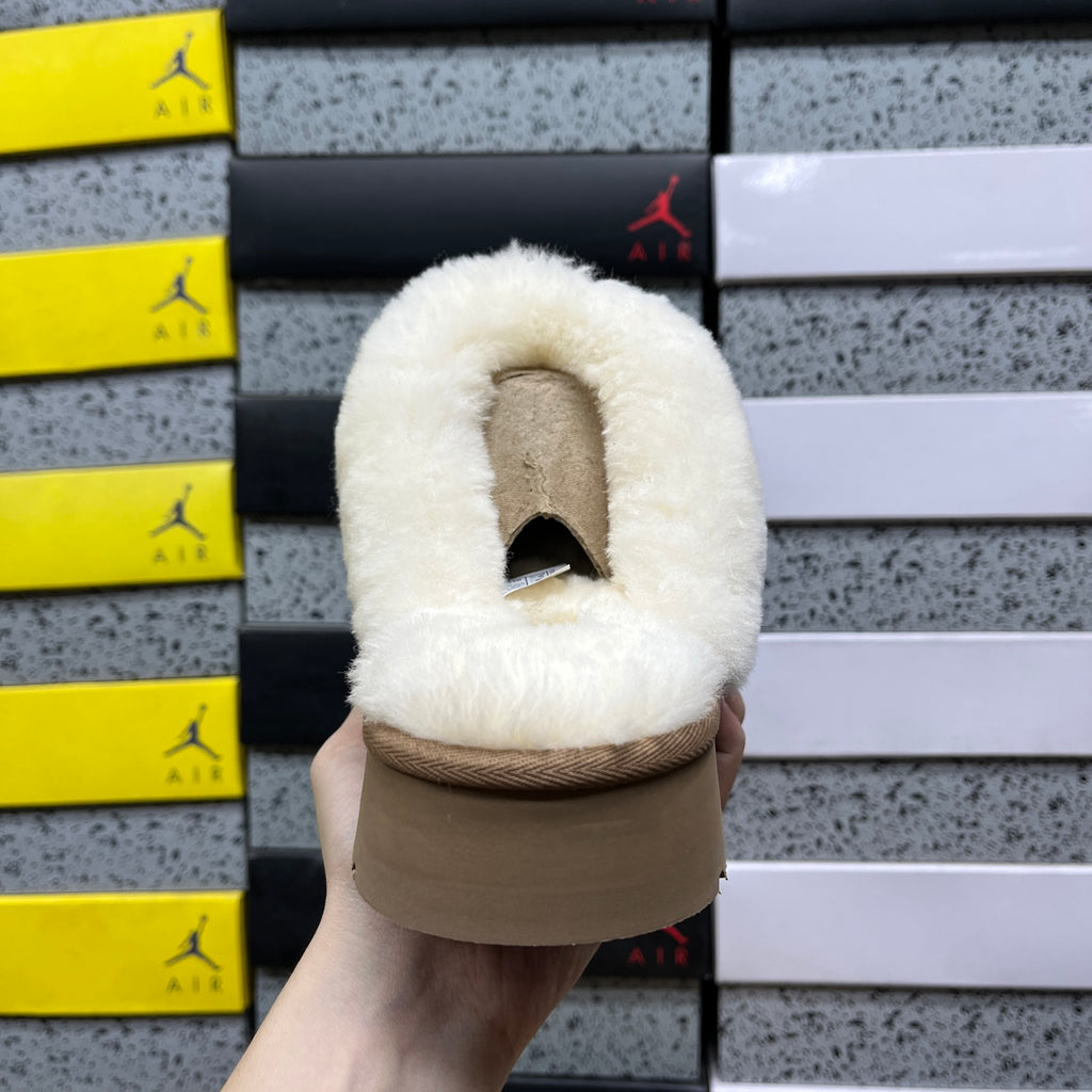 UGG Classic Ultra Mini Boot – Curly Shearling Chestnut (Sizes 35–40)