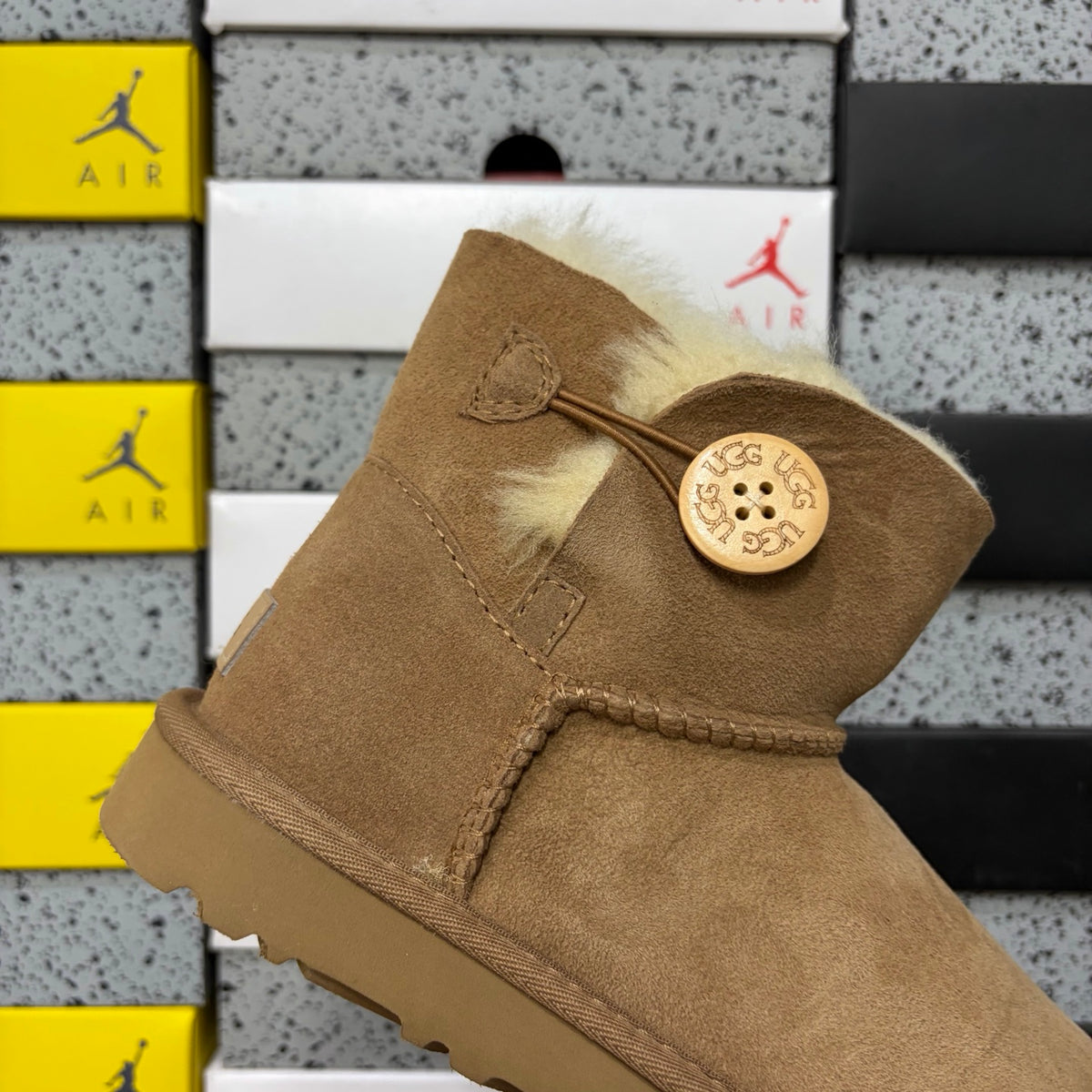 UGG Bailey Button Mini Boot – Chestnut