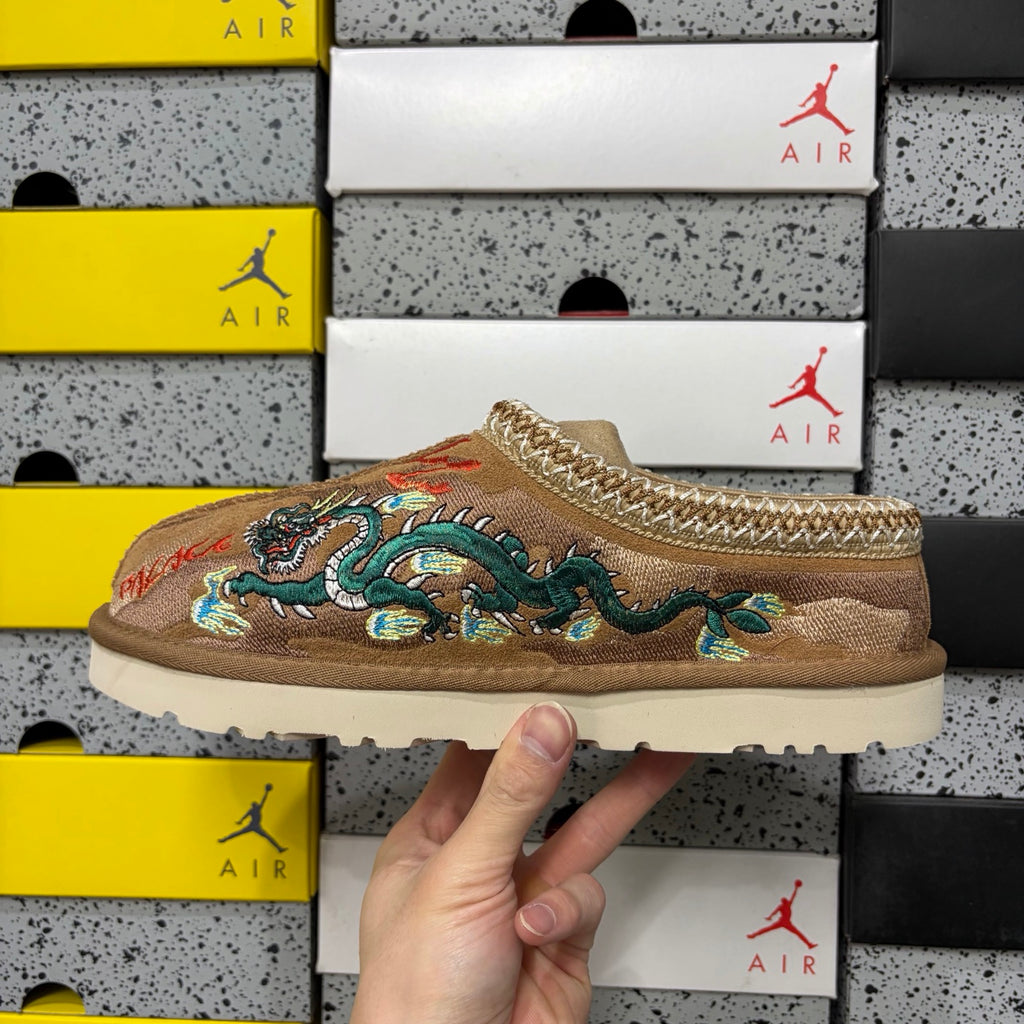 UGG x Palace Tazz Mule – Chestnut Sukajan Tiger Embroidery (Sizes 36–45)