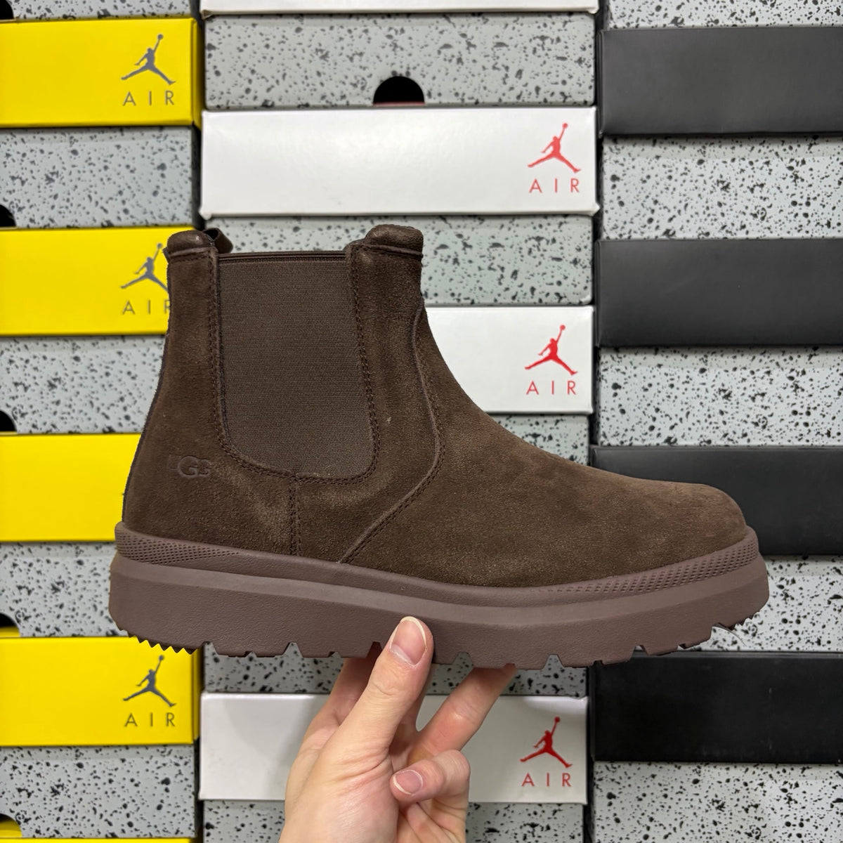 UGG Burleigh Chelsea Boot – Chocolate (Sizes 39–44)