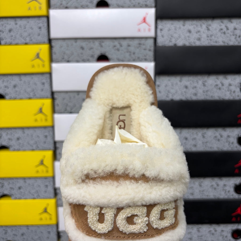UGG Plush Mule – Chestnut (Sizes 35–40)