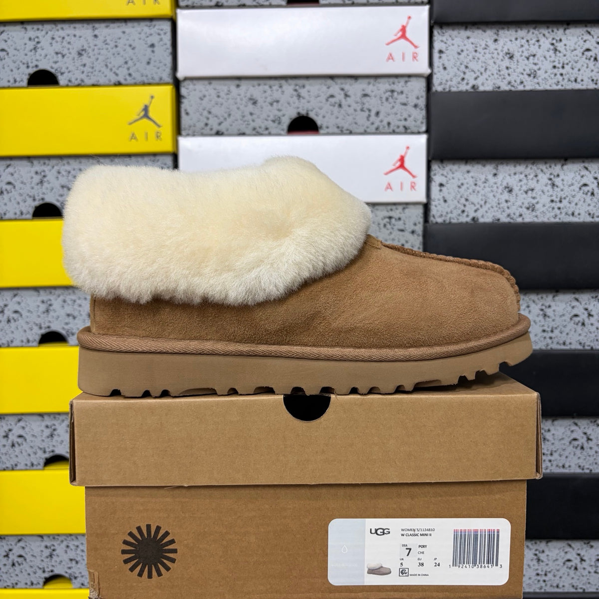 UGG Tazetta Clog – Chestnut (Sizes 35–40)