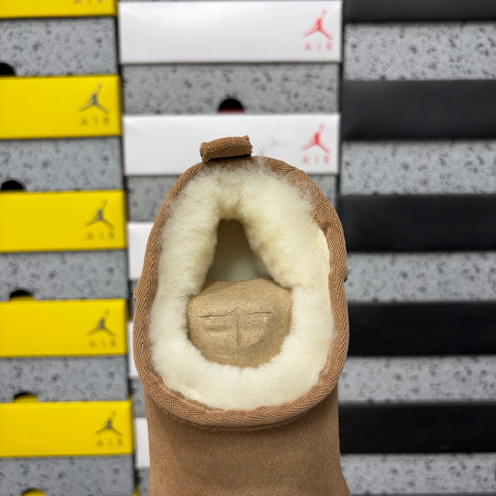 UGG Ultra Mini Platform Boot – Chestnut (Sizes 35–40)