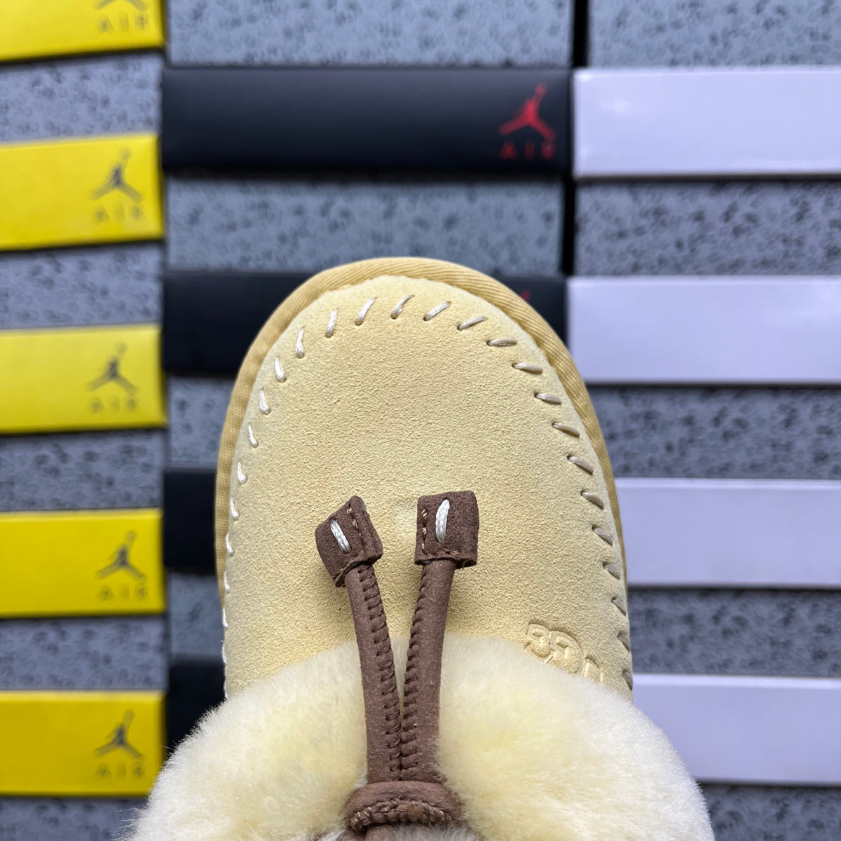 UGG Shearling Platform Mule – Butter (Sizes 35–40)